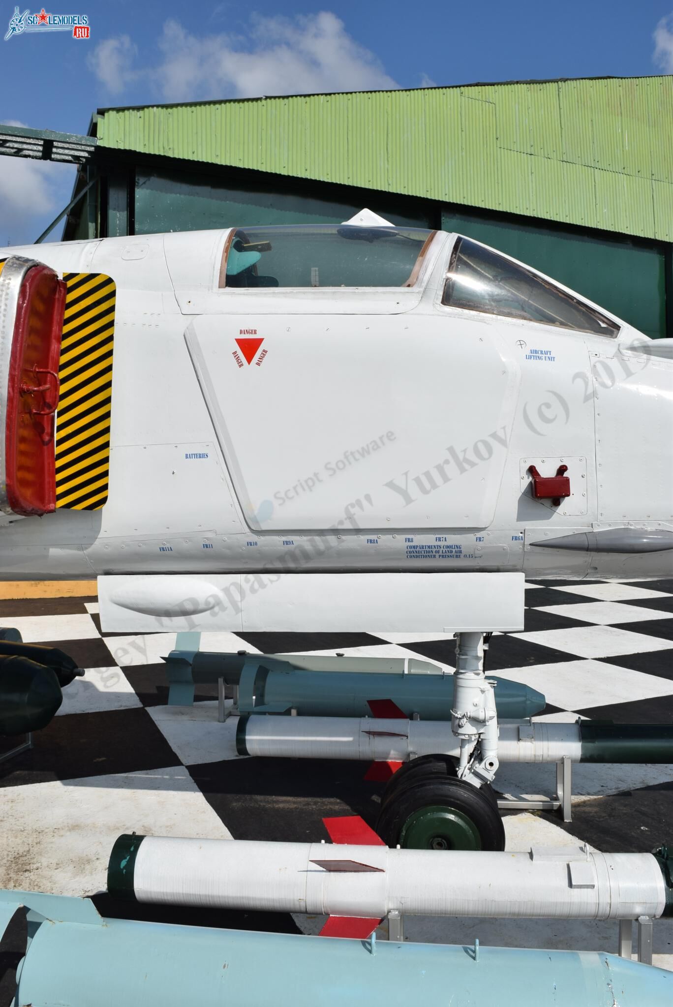 Mig-27M_Ratmalana_30.jpg