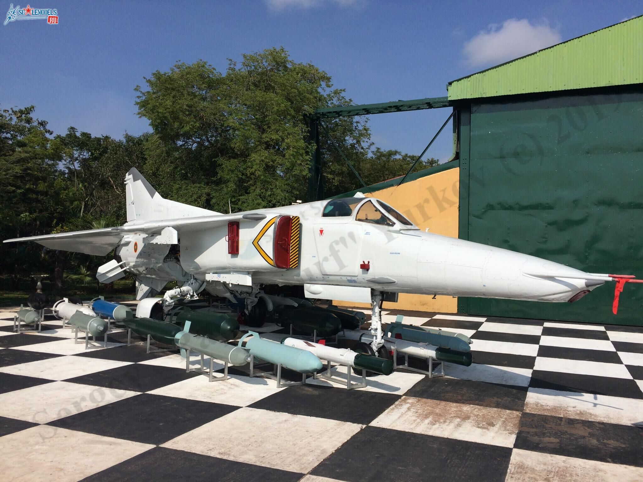 Mig-27M_Ratmalana_47.jpg