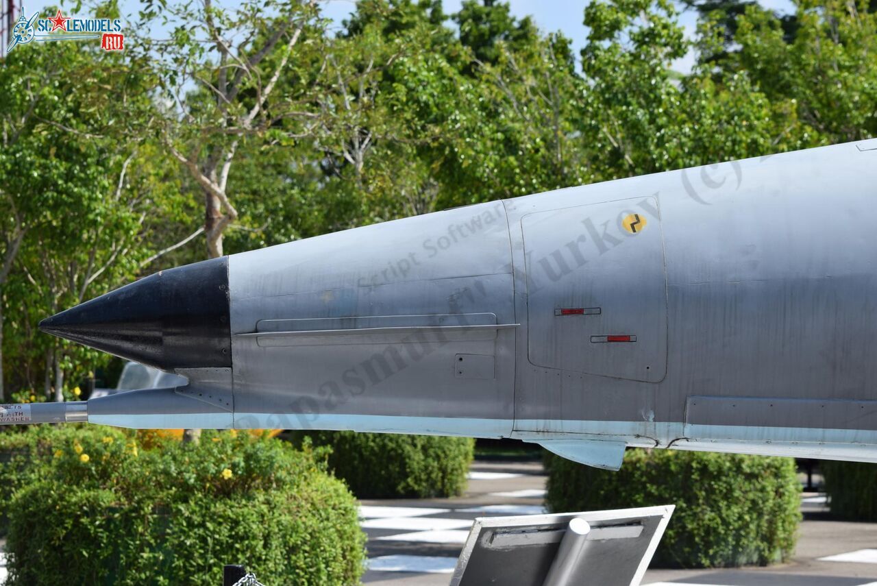 Kfir_C7_CF-721_Ratmalana_12.jpg