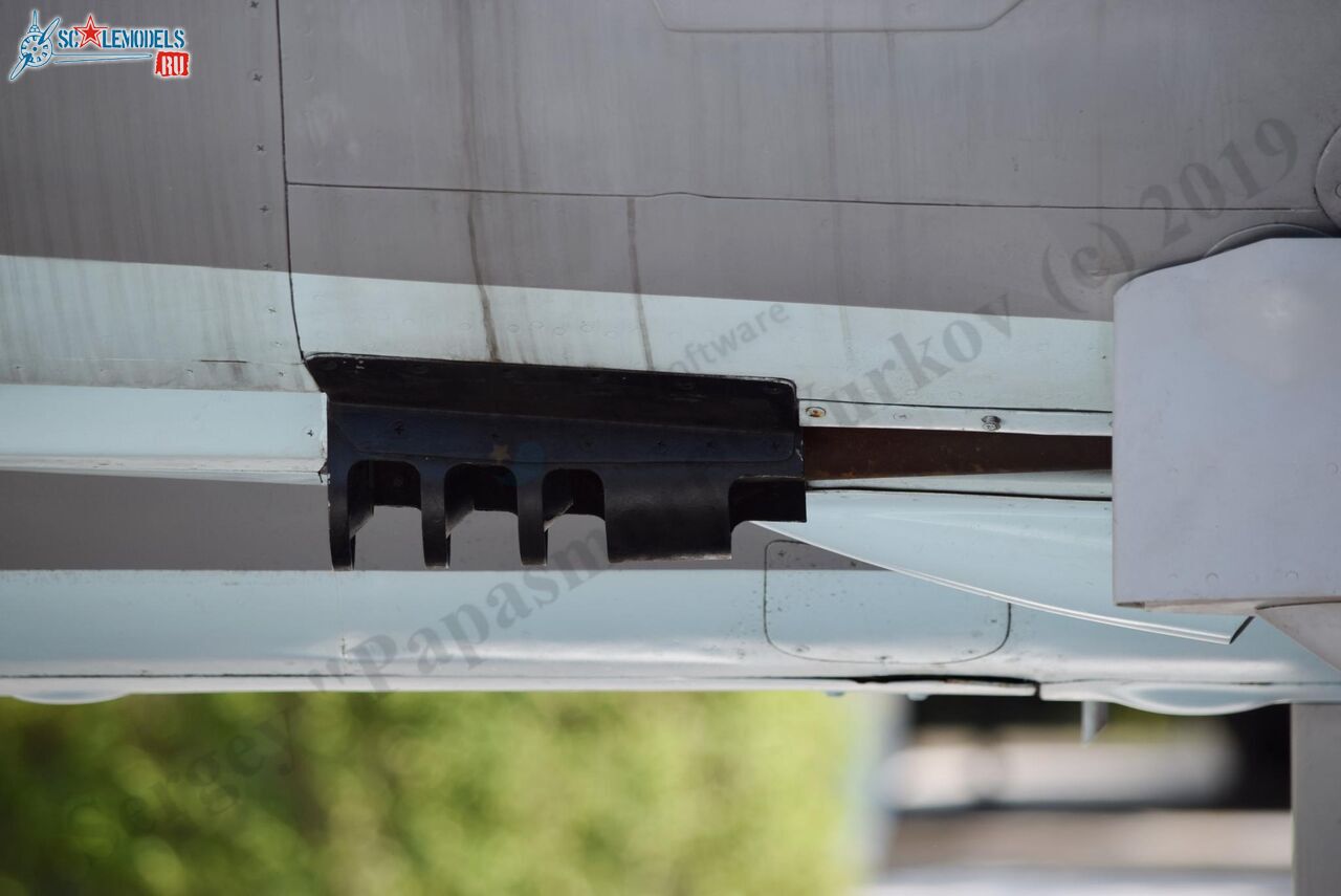 Kfir_C7_CF-721_Ratmalana_23.jpg