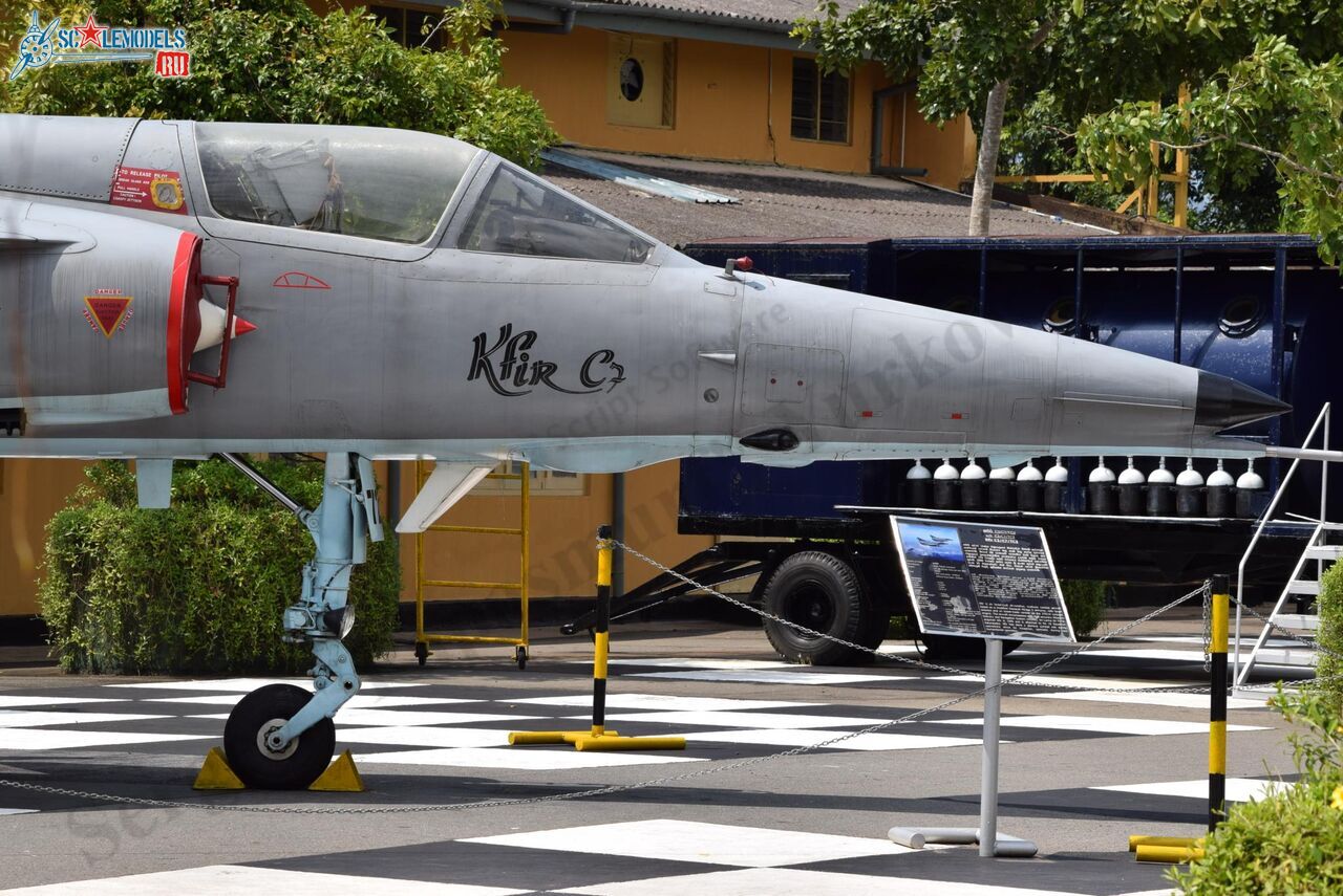 Kfir_C7_CF-721_Ratmalana_275.jpg