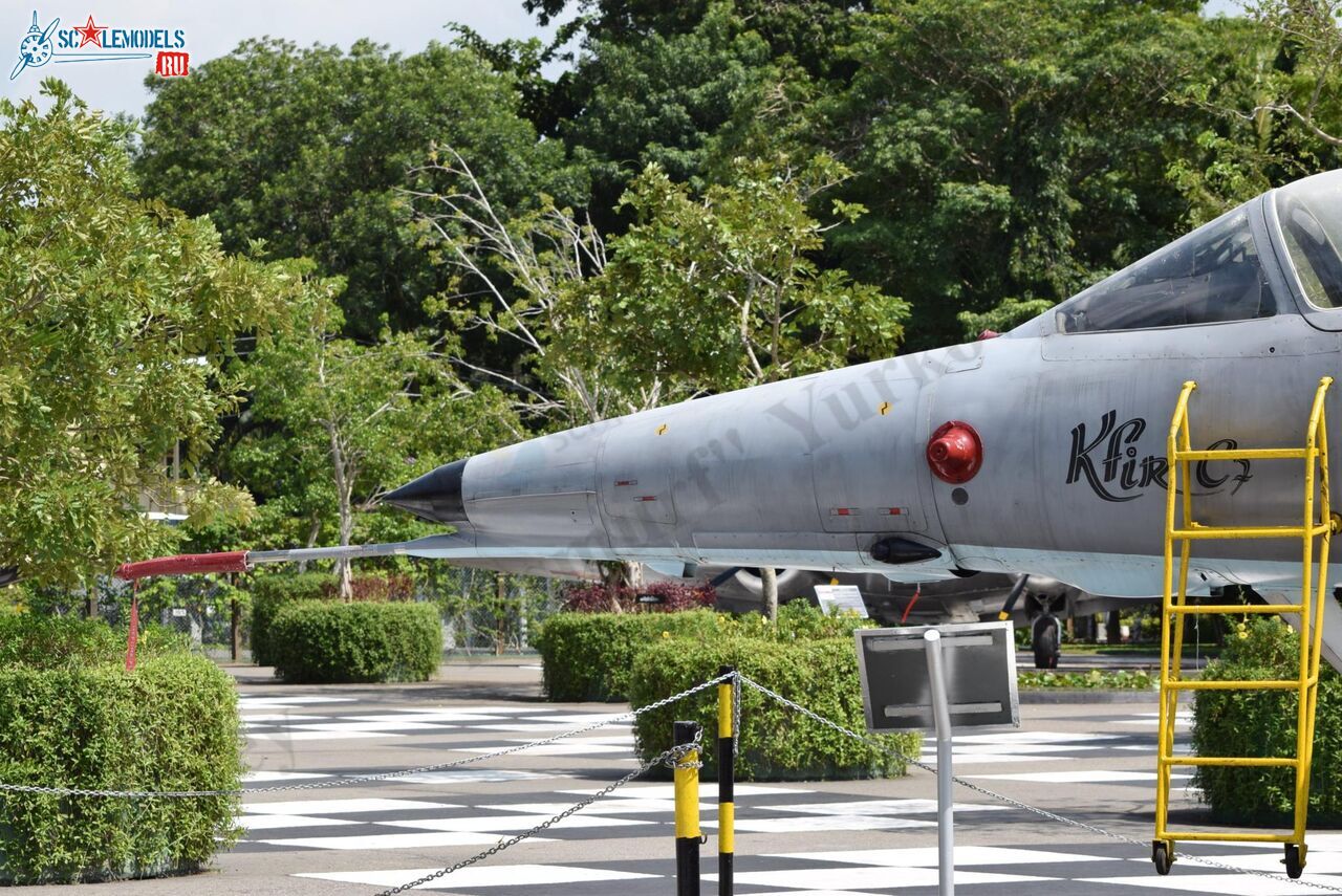 Kfir_C7_CF-721_Ratmalana_289.jpg