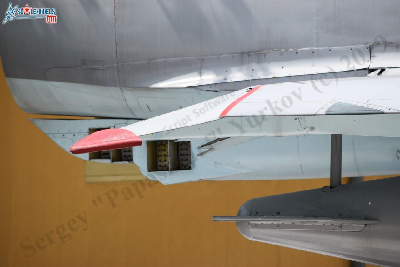 Kfir_C7_CF-721_Ratmalana_321.jpg