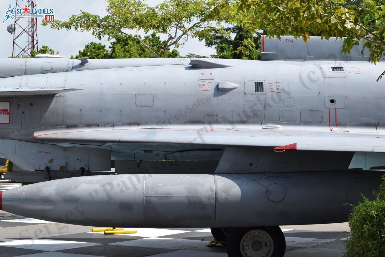 Kfir_C7_CF-721_Ratmalana_365.jpg