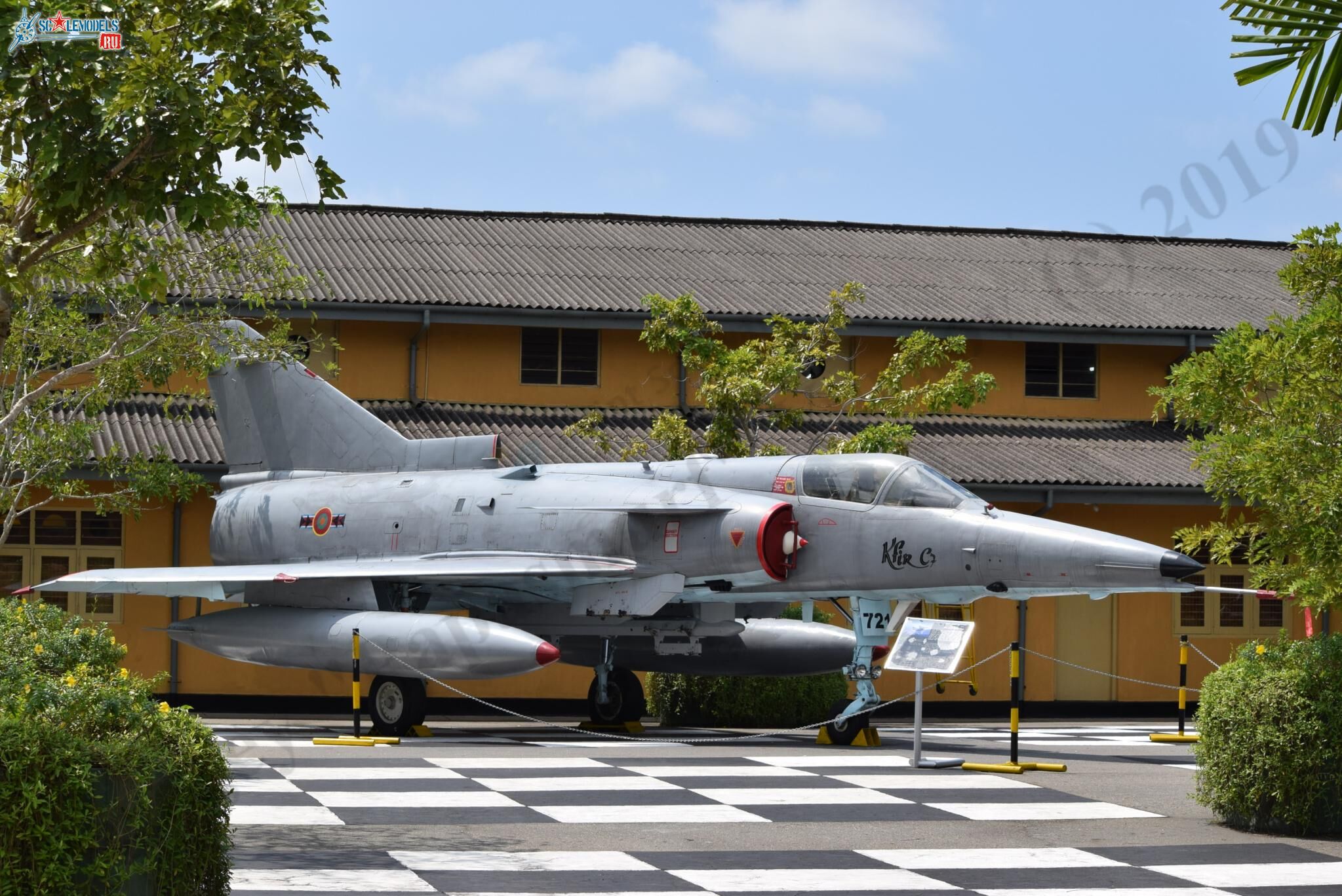 Kfir_C7_CF-721_Ratmalana_267.jpg