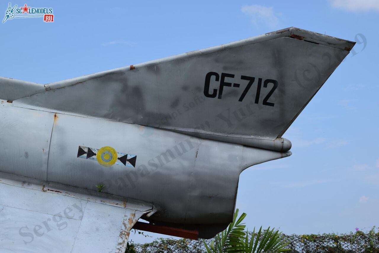 Kfir_C2_CF-712_Ratmalana_83.jpg