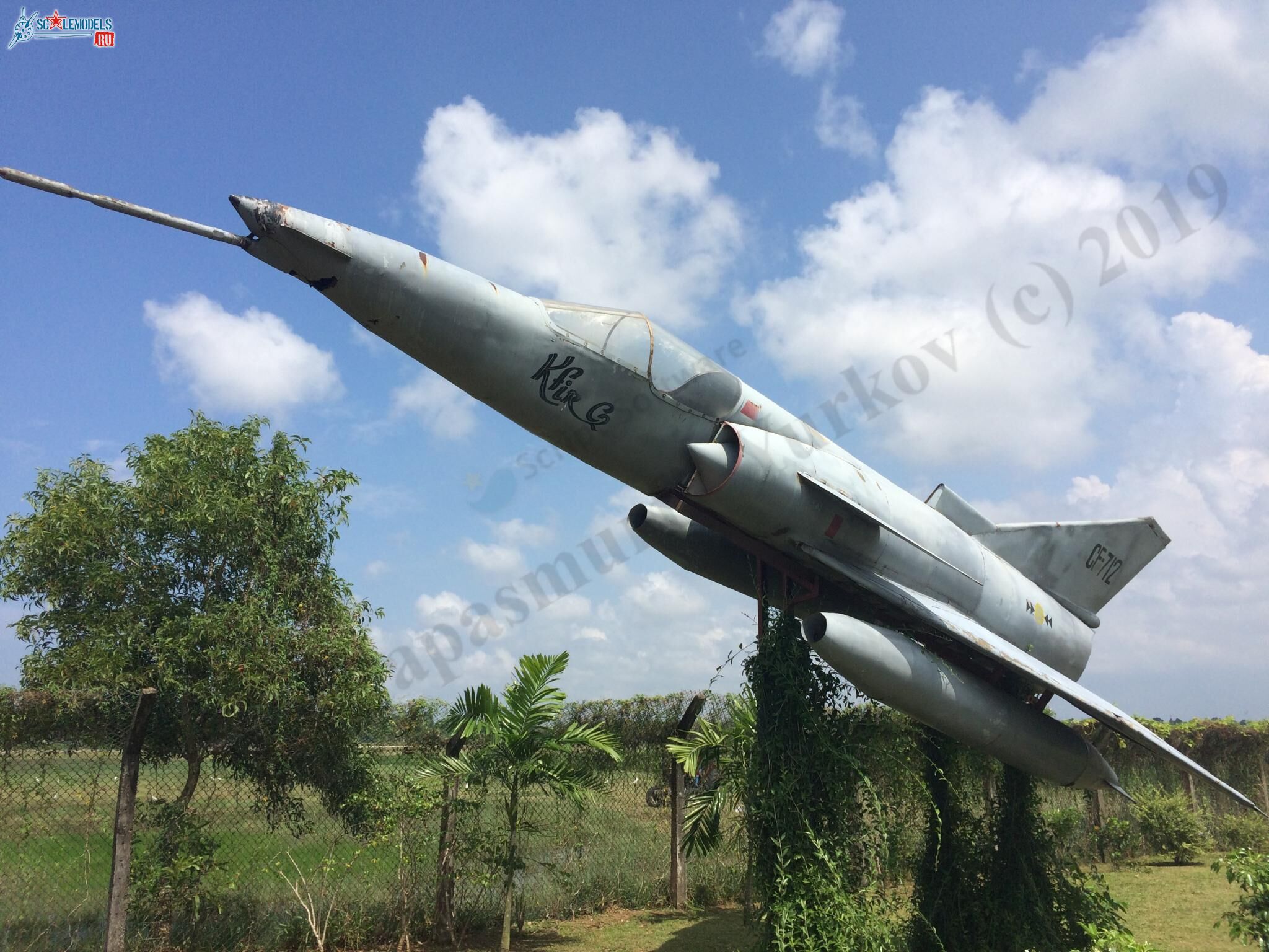 Kfir_C2_CF-712_Ratmalana_0.jpg