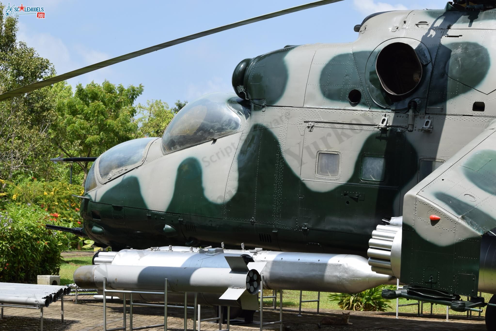 Mi-24V_CH-615_Ratmalana_2.jpg