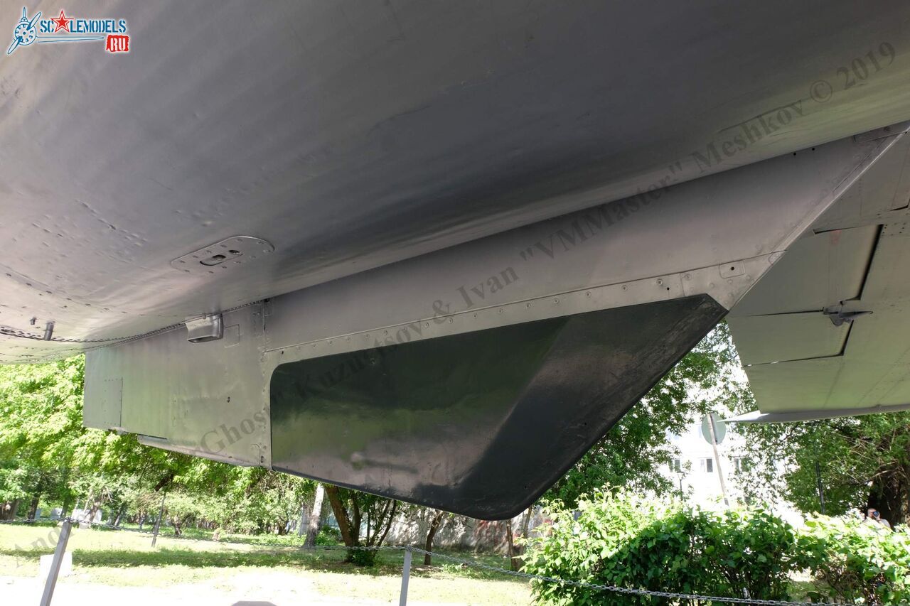 MiG-25RBSh_115.jpg