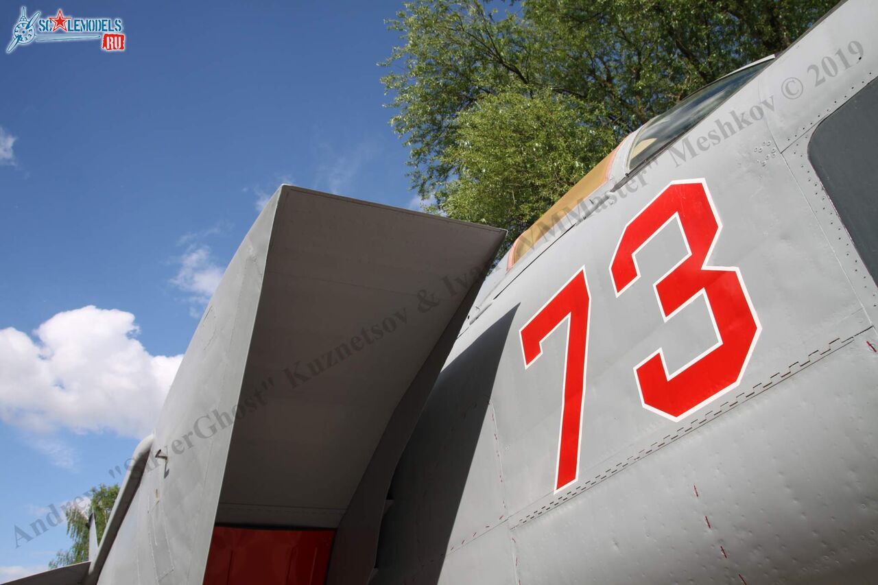 MiG-25RBSh_1169.jpg