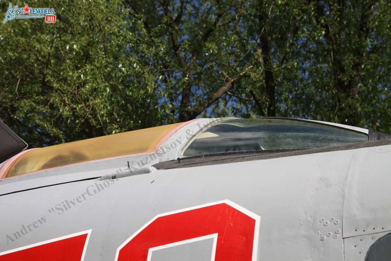 MiG-25RBSh_1176.jpg