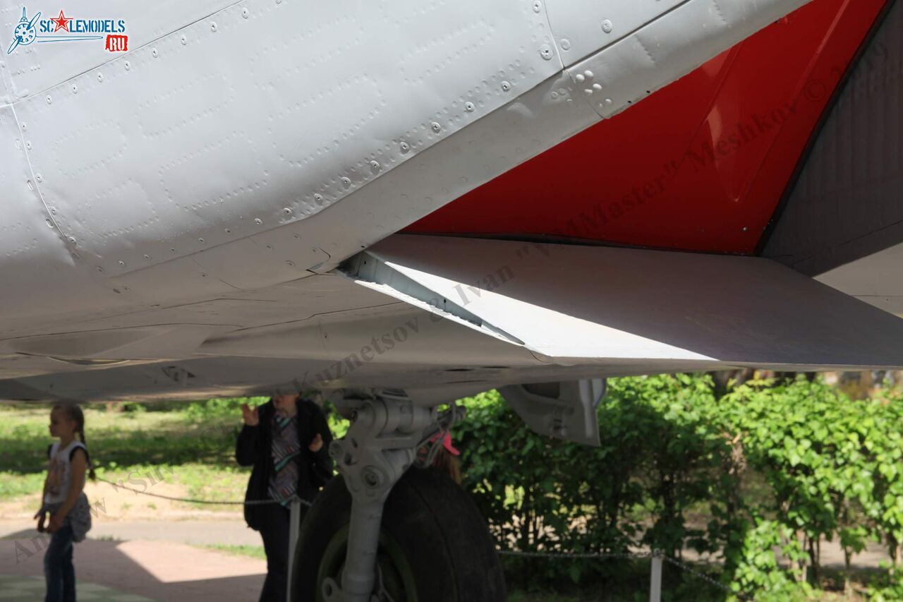 MiG-25RBSh_1187.jpg
