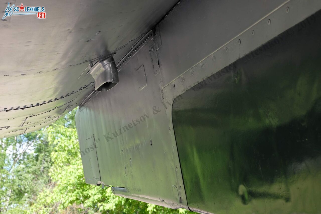 MiG-25RBSh_119.jpg