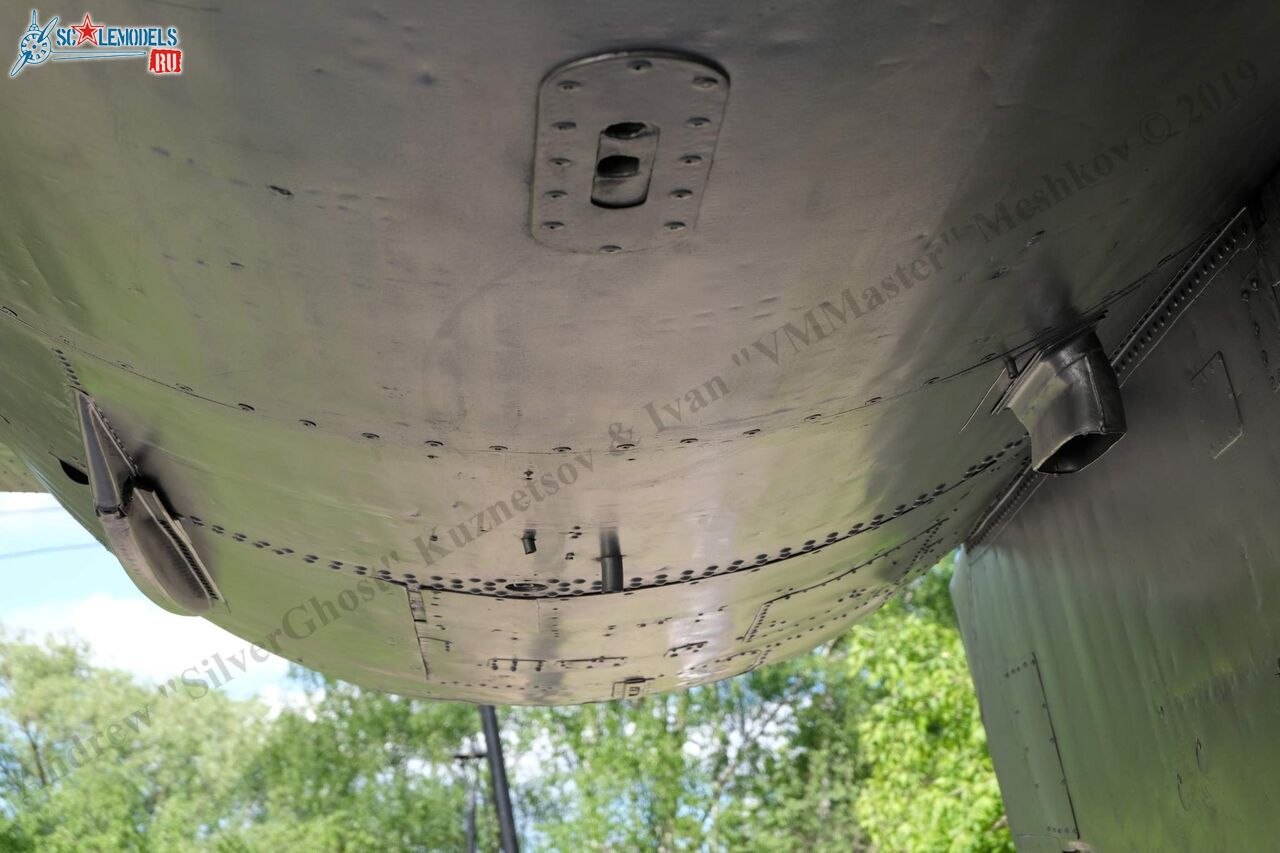 MiG-25RBSh_120.jpg