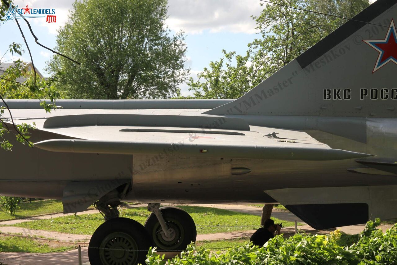 MiG-25RBSh_1203.jpg