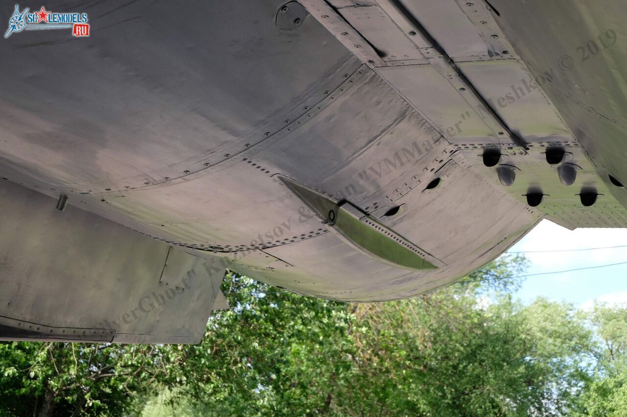 MiG-25RBSh_123.jpg