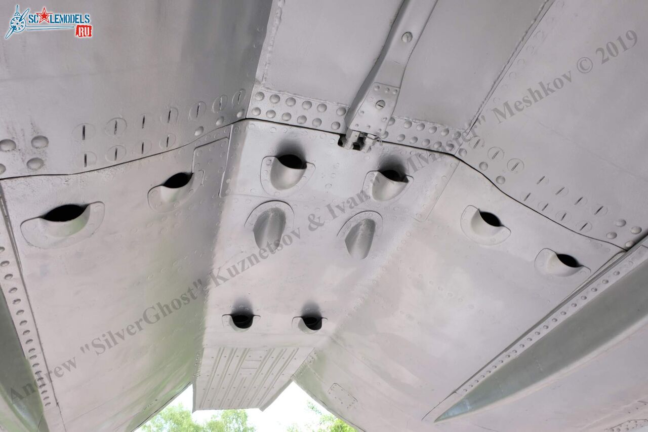 MiG-25RBSh_140.jpg