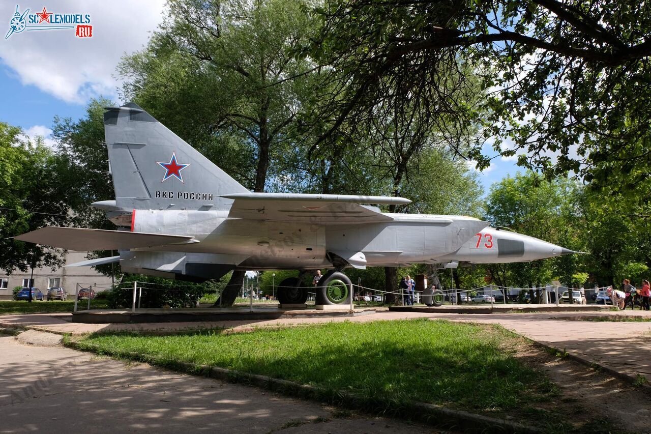 MiG-25RBSh_189.jpg