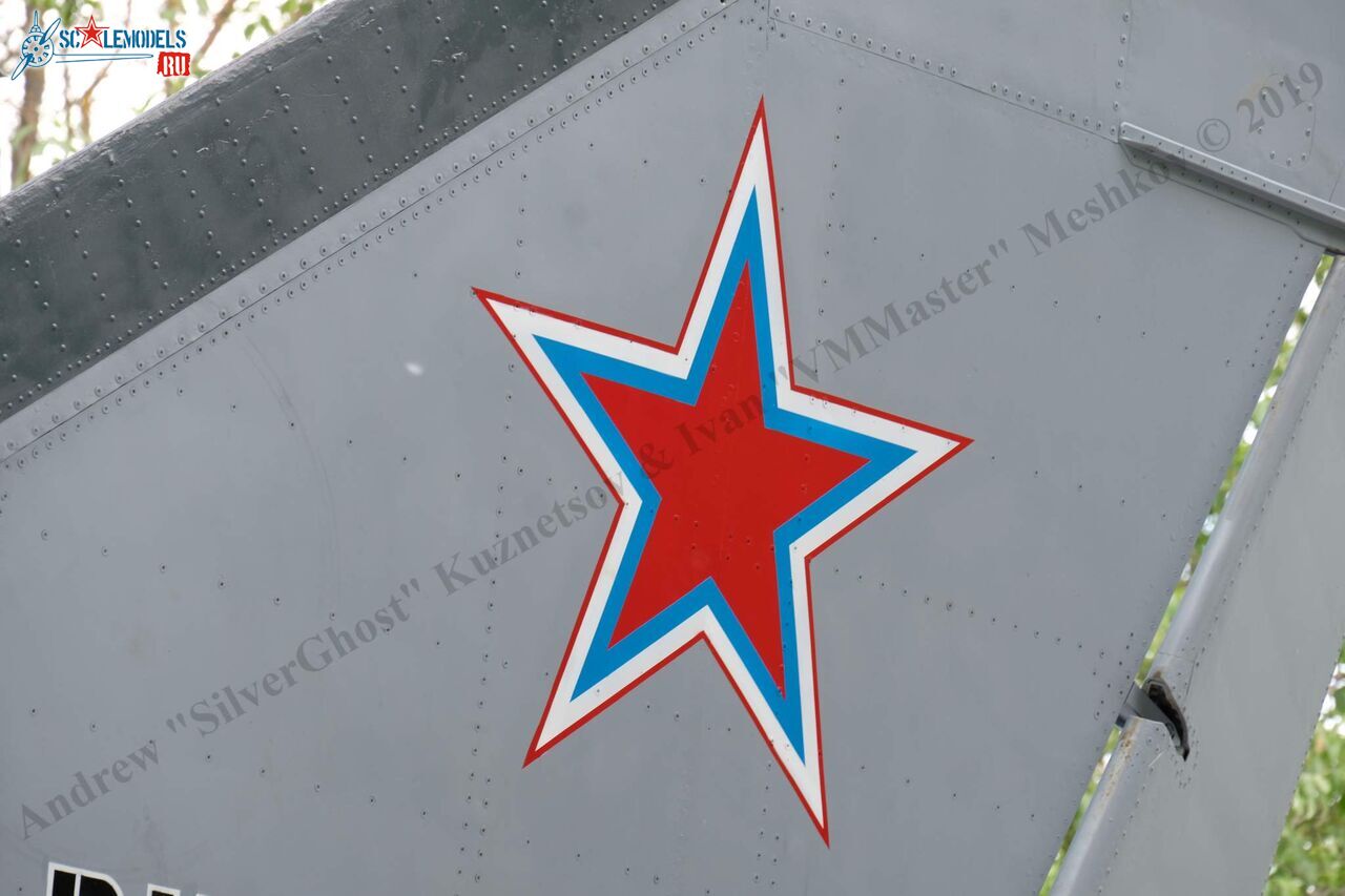 MiG-25RBSh_414.jpg