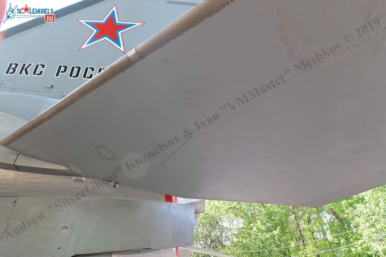MiG-25RBSh_637.jpg