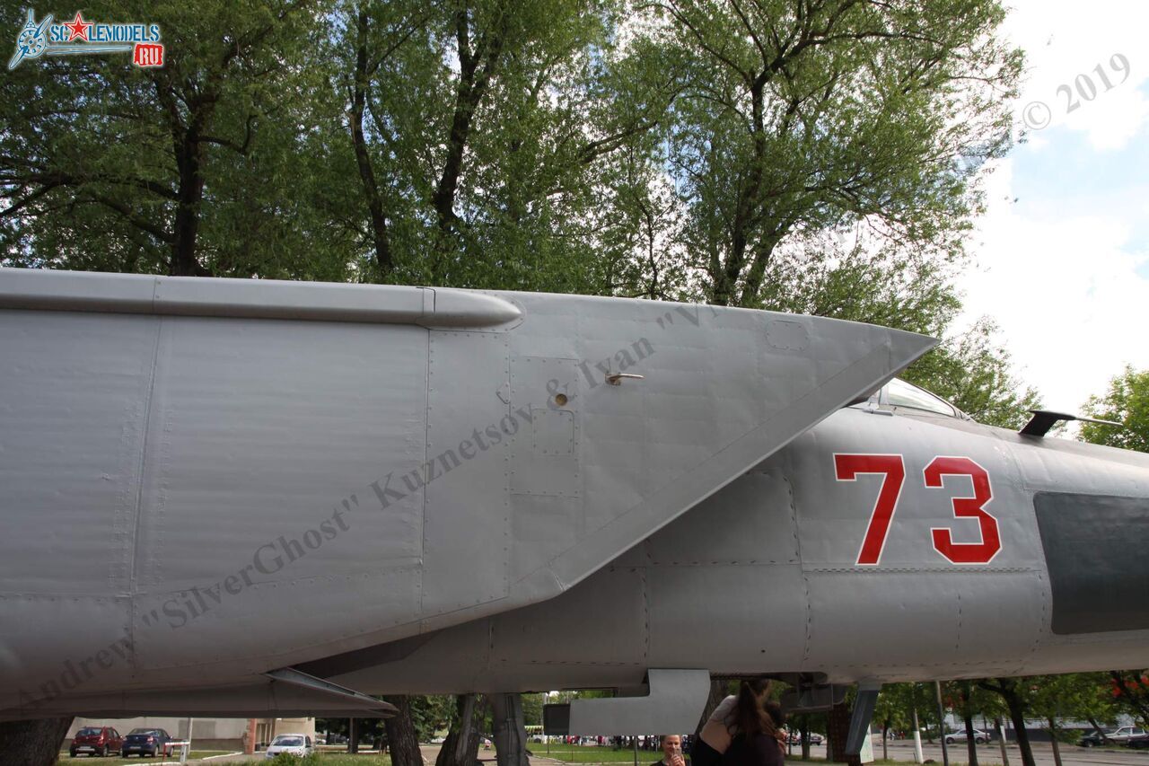 MiG-25RBSh_855.jpg