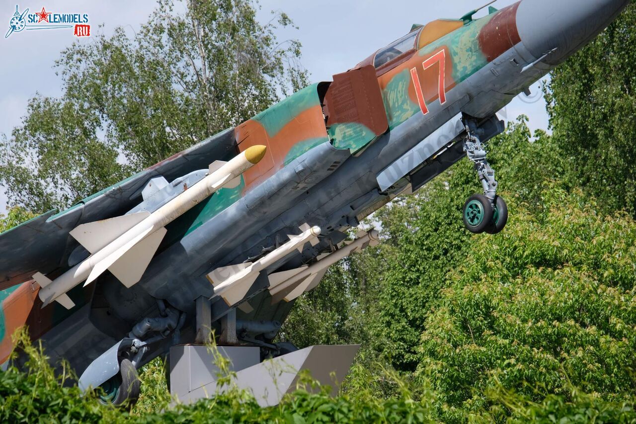 MiG-23MLD_7.jpg