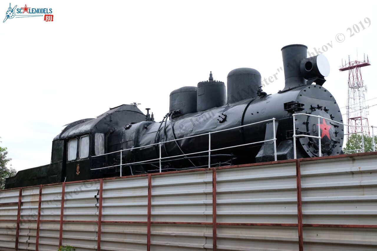 Locomotive_Em725-39_10.jpg