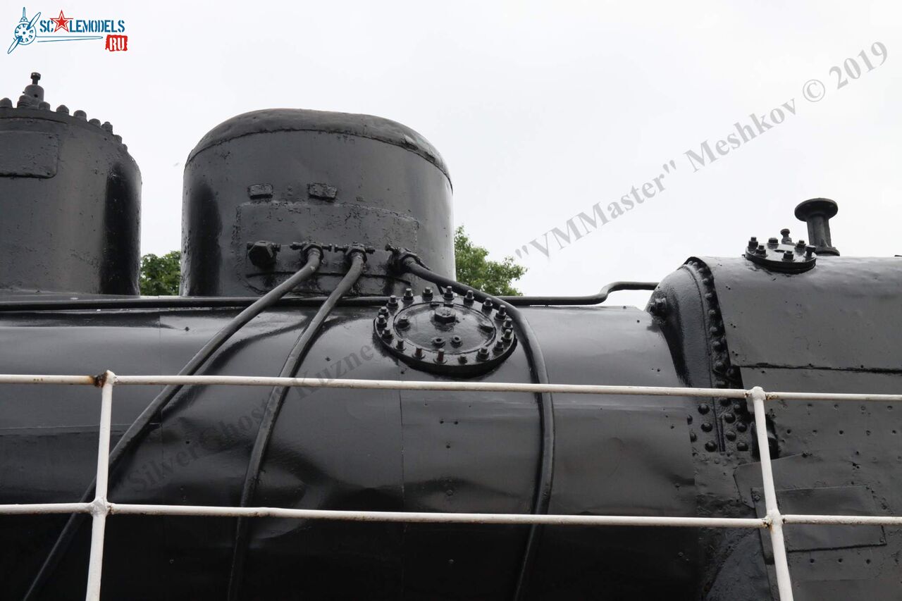 Locomotive_Em725-39_387.jpg