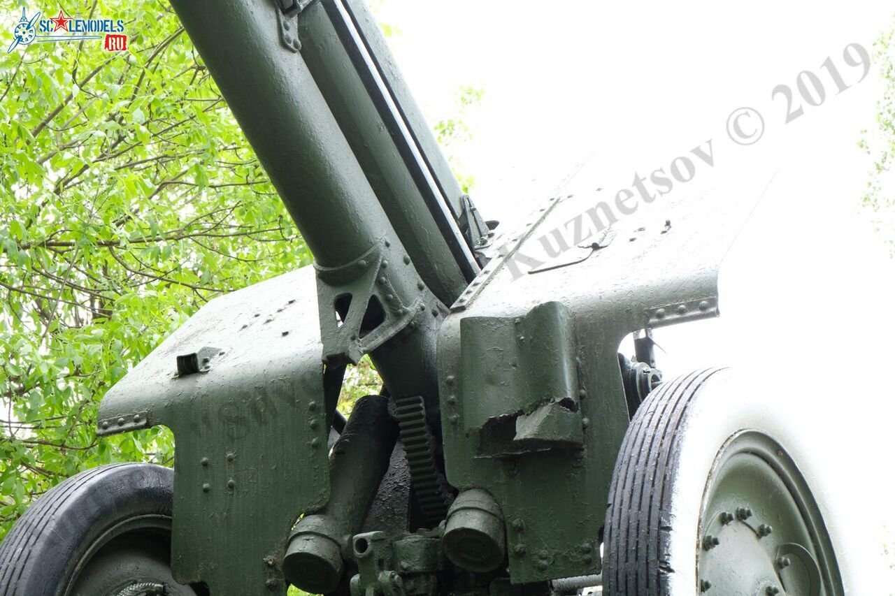 122-mm_M-30_M1938_10.jpg