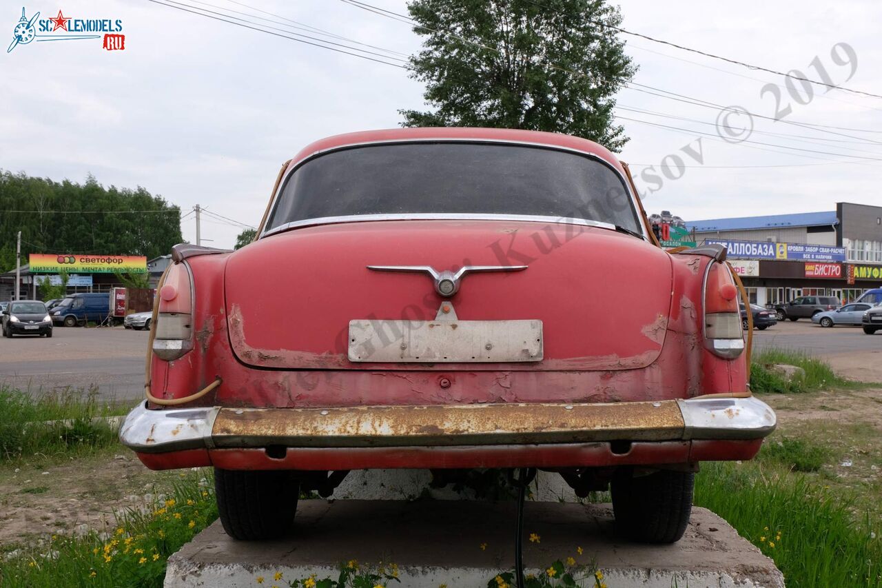 GAZ-21_28.jpg