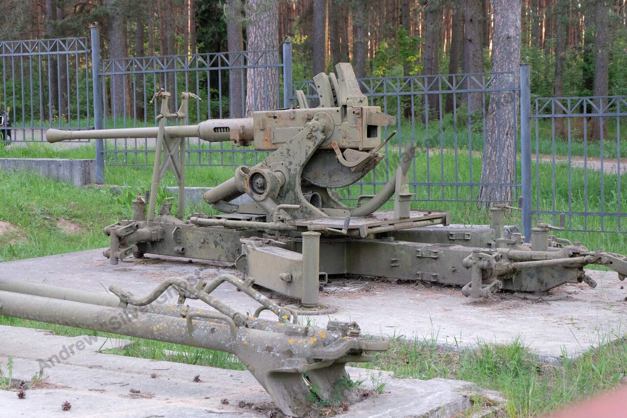 40mm_Bofors_L60_56.jpg