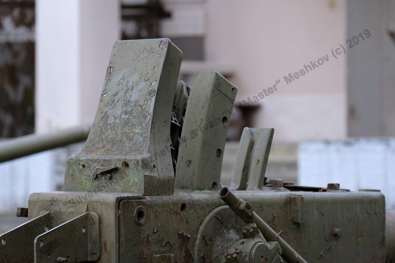 40mm_Bofors_L60_73.jpg