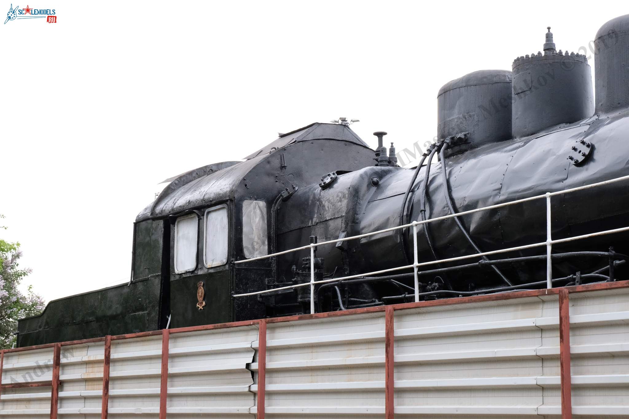 Locomotive_Em725-39_13.jpg