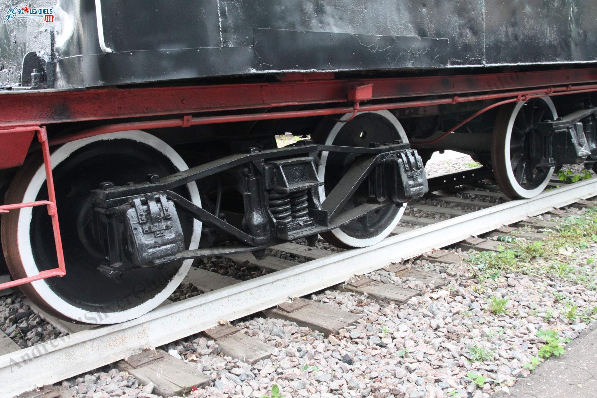 Locomotive_Em725-39_302.jpg