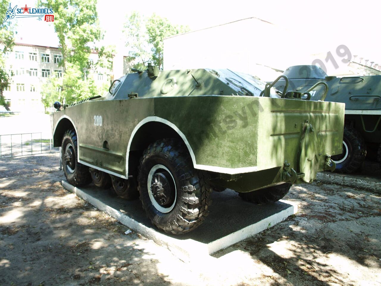 BRDM-1_Belogorsk_46.jpg