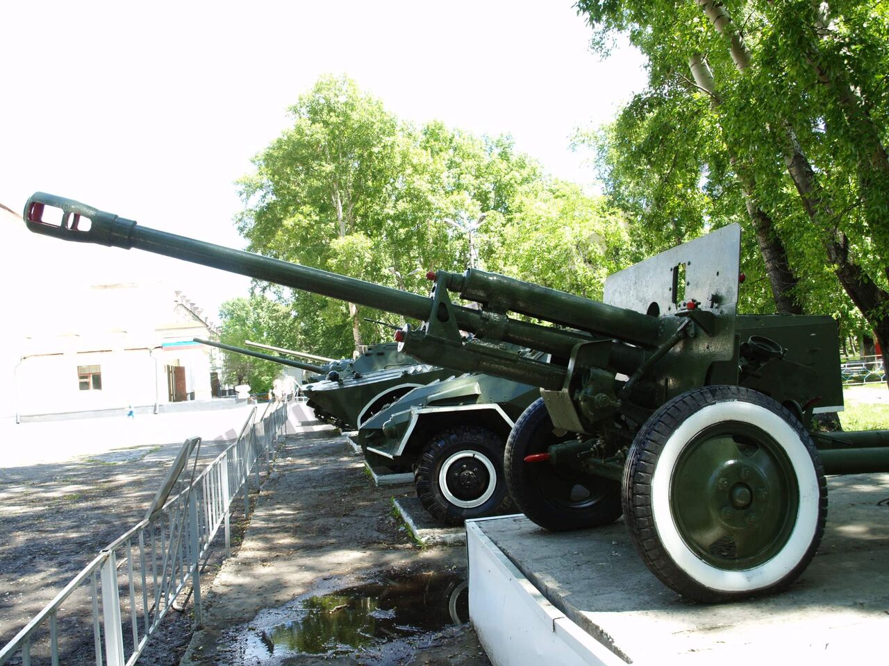 ZiS-3_Belogorsk_14.jpg