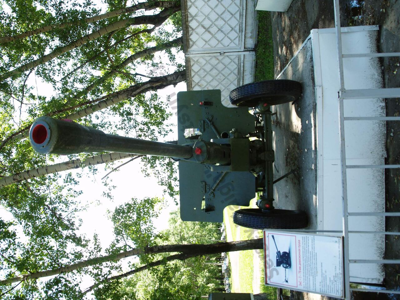 ZiS-3_Belogorsk_44.jpg