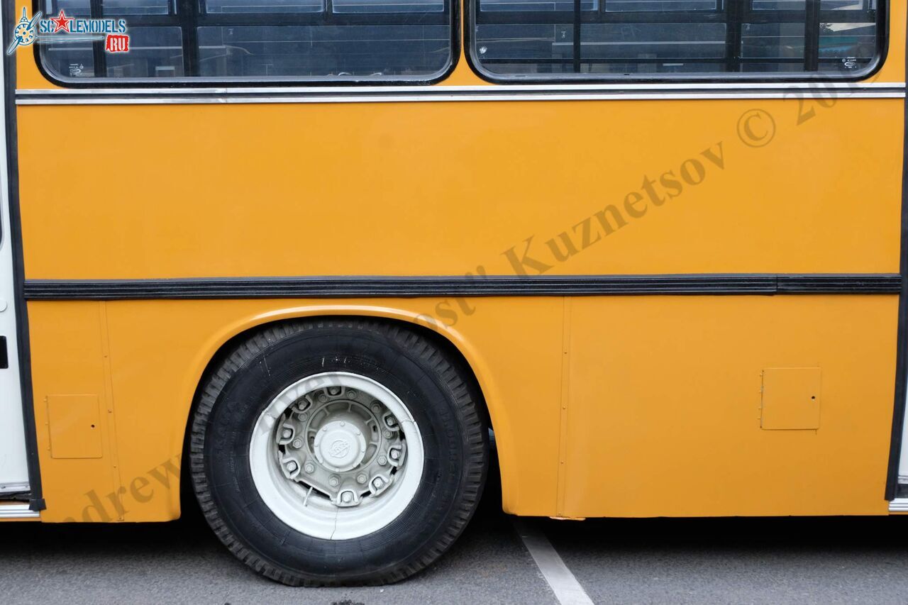 Ikarus-283_158.jpg