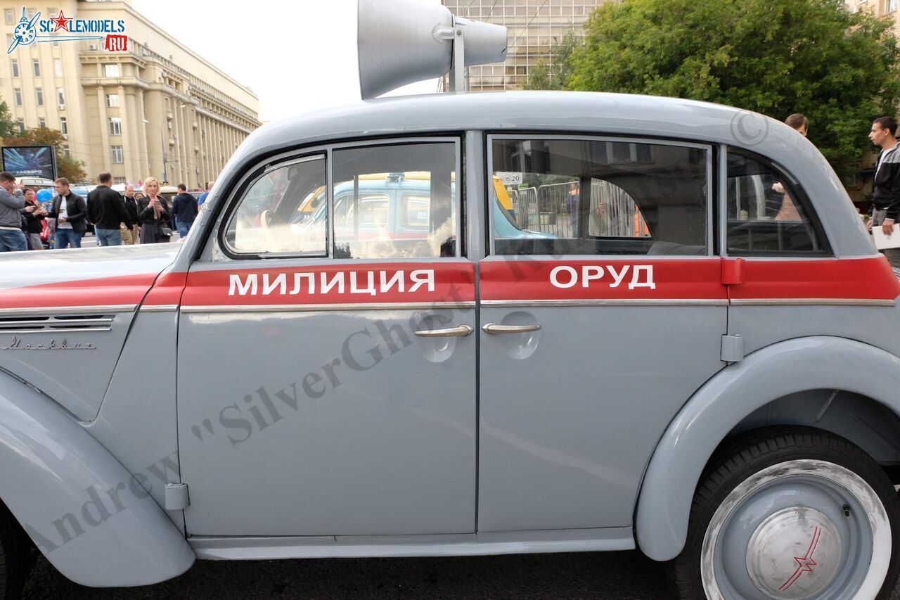 Moskvich-400_117.jpg