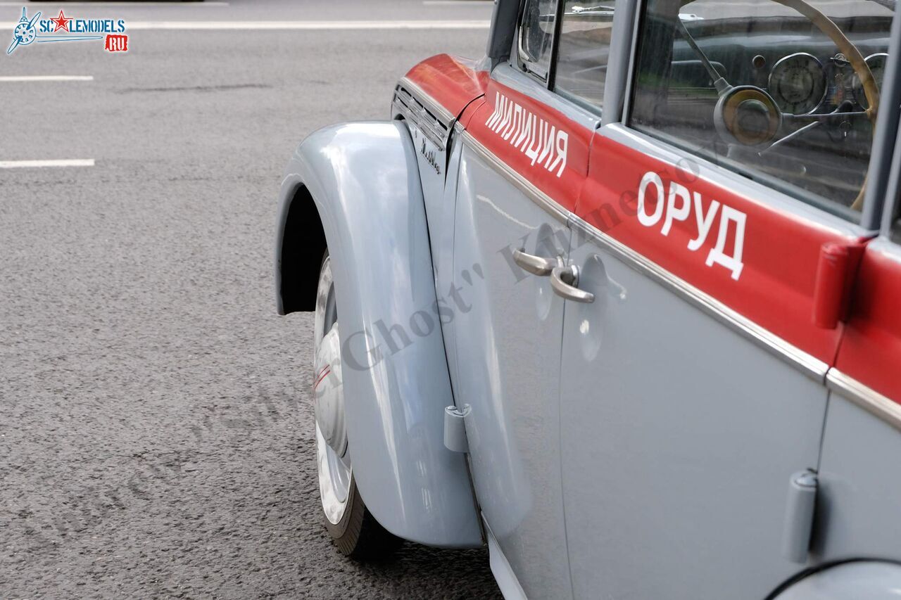 Moskvich-400_90.jpg