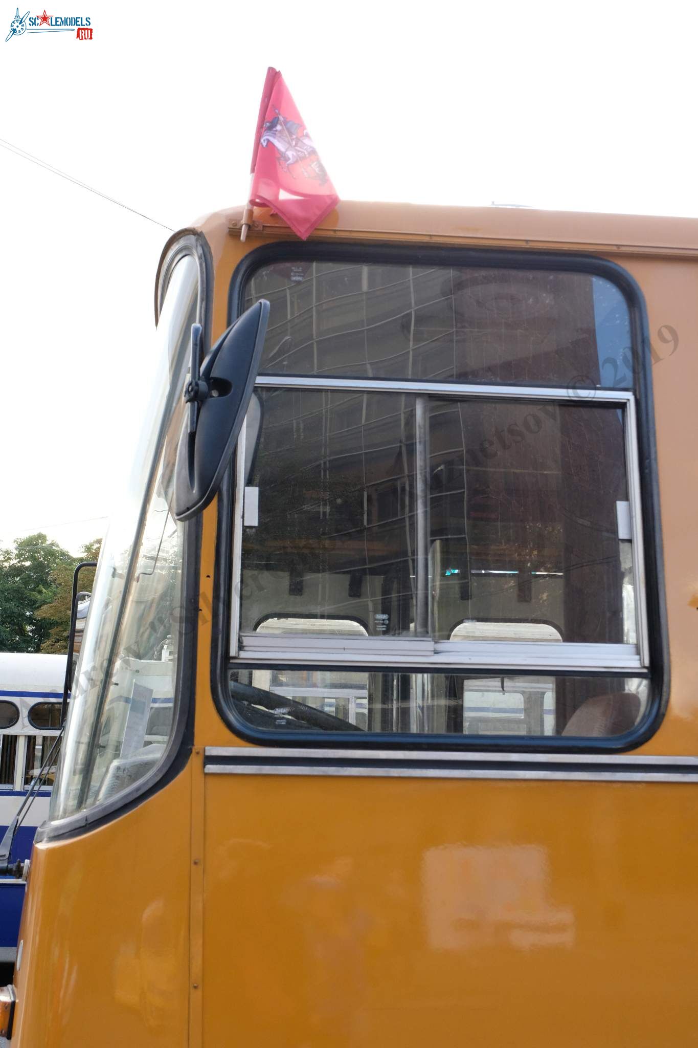 Ikarus-283_284.jpg