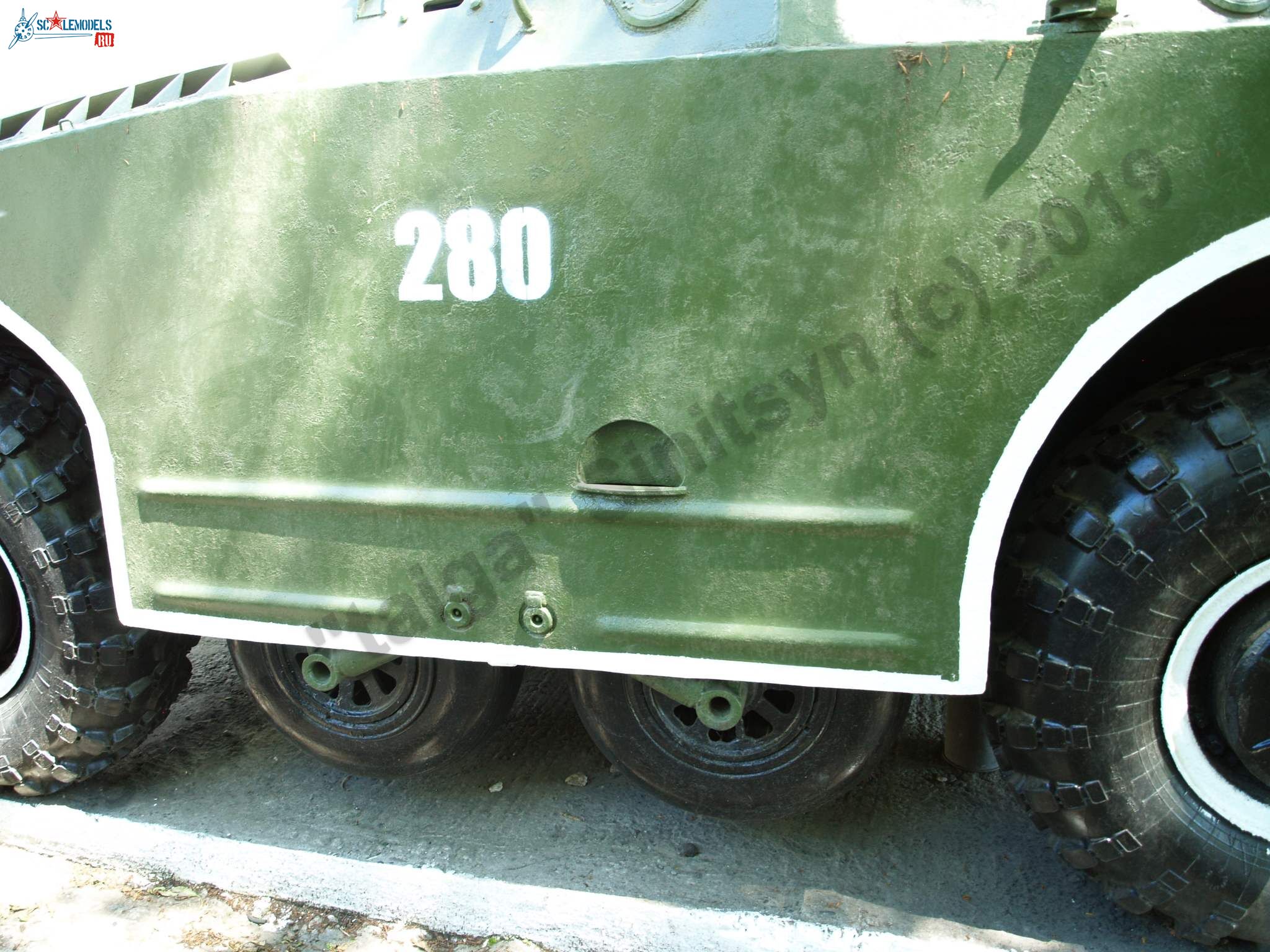 BTR-40_Belogorsk_5.jpg