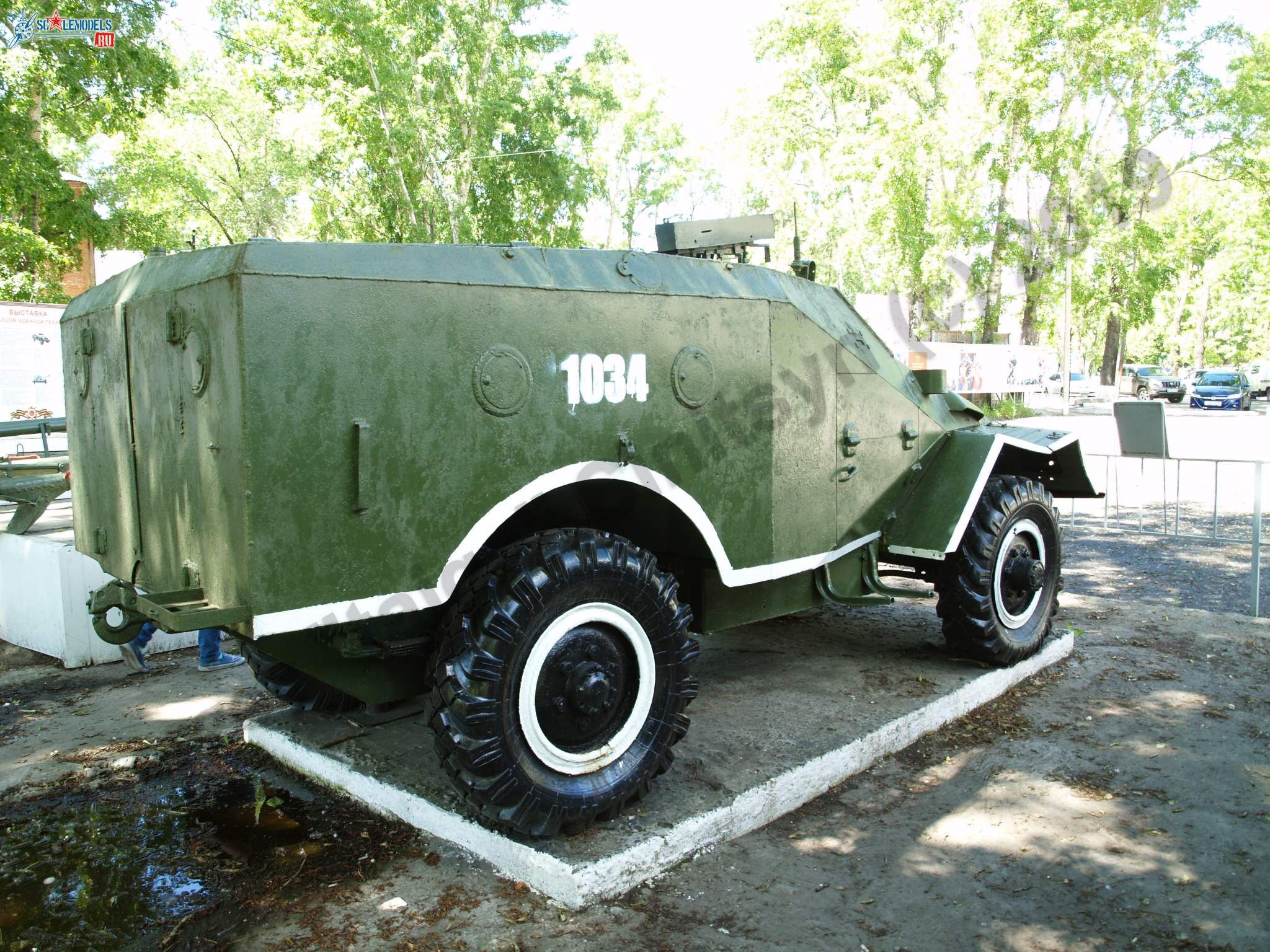 BTR-40_Belogorsk_59.jpg