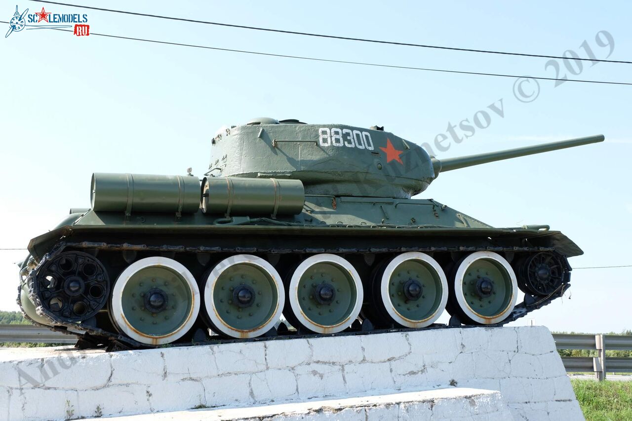 T-34-85_Tver_2.jpg