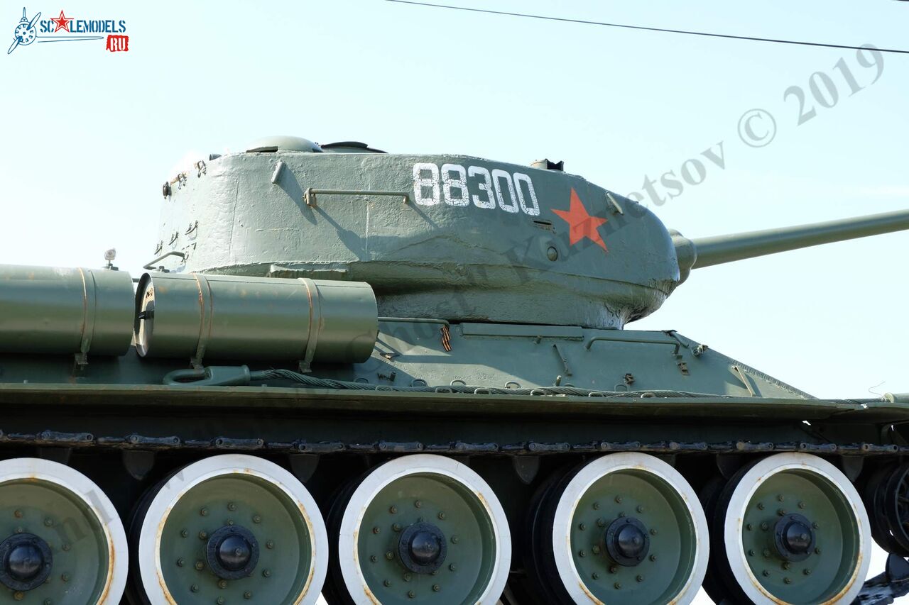 T-34-85_Tver_3.jpg