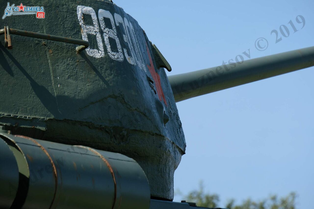 T-34-85_Tver_76.jpg