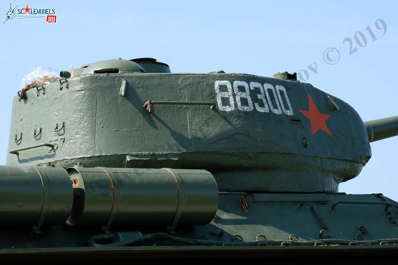 T-34-85_Tver_83.jpg