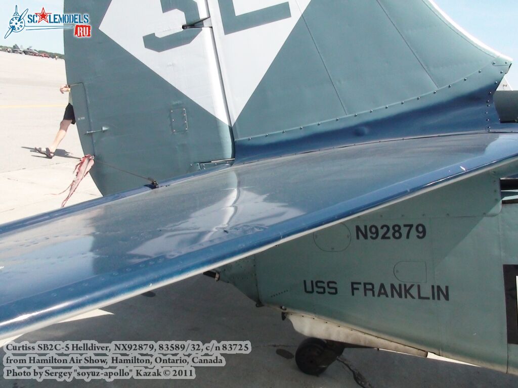 sb2c-5_helldiver_0120.jpg