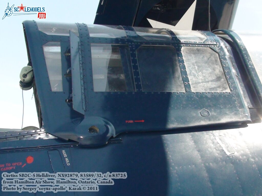 sb2c-5_helldiver_0137.jpg