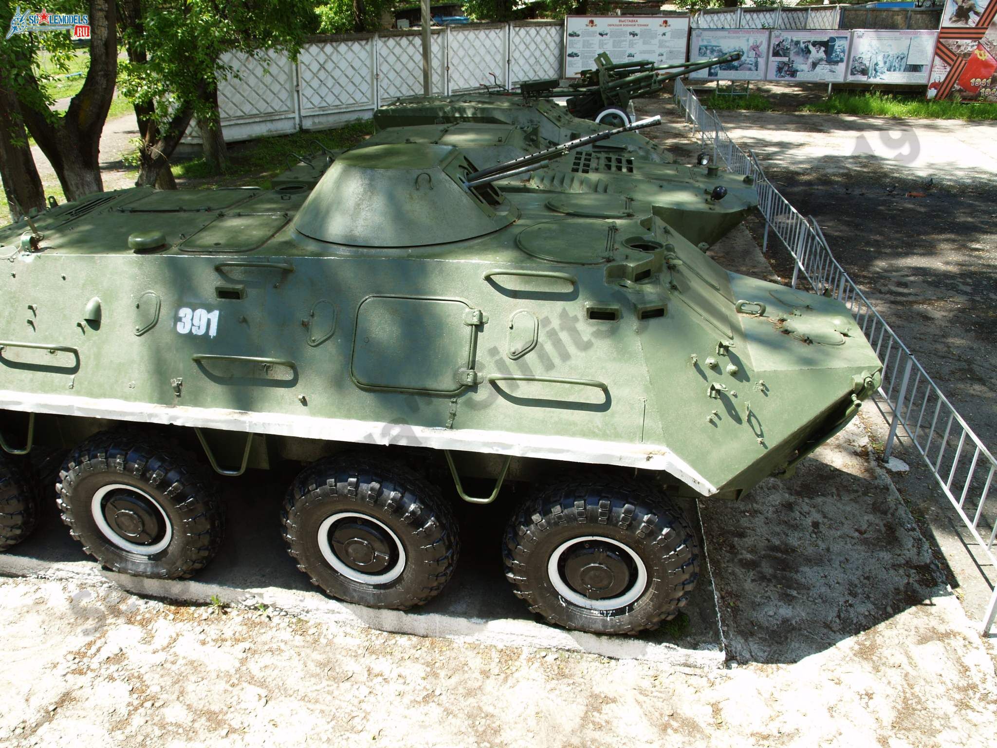 BTR-60_Belogorsk_2.jpg